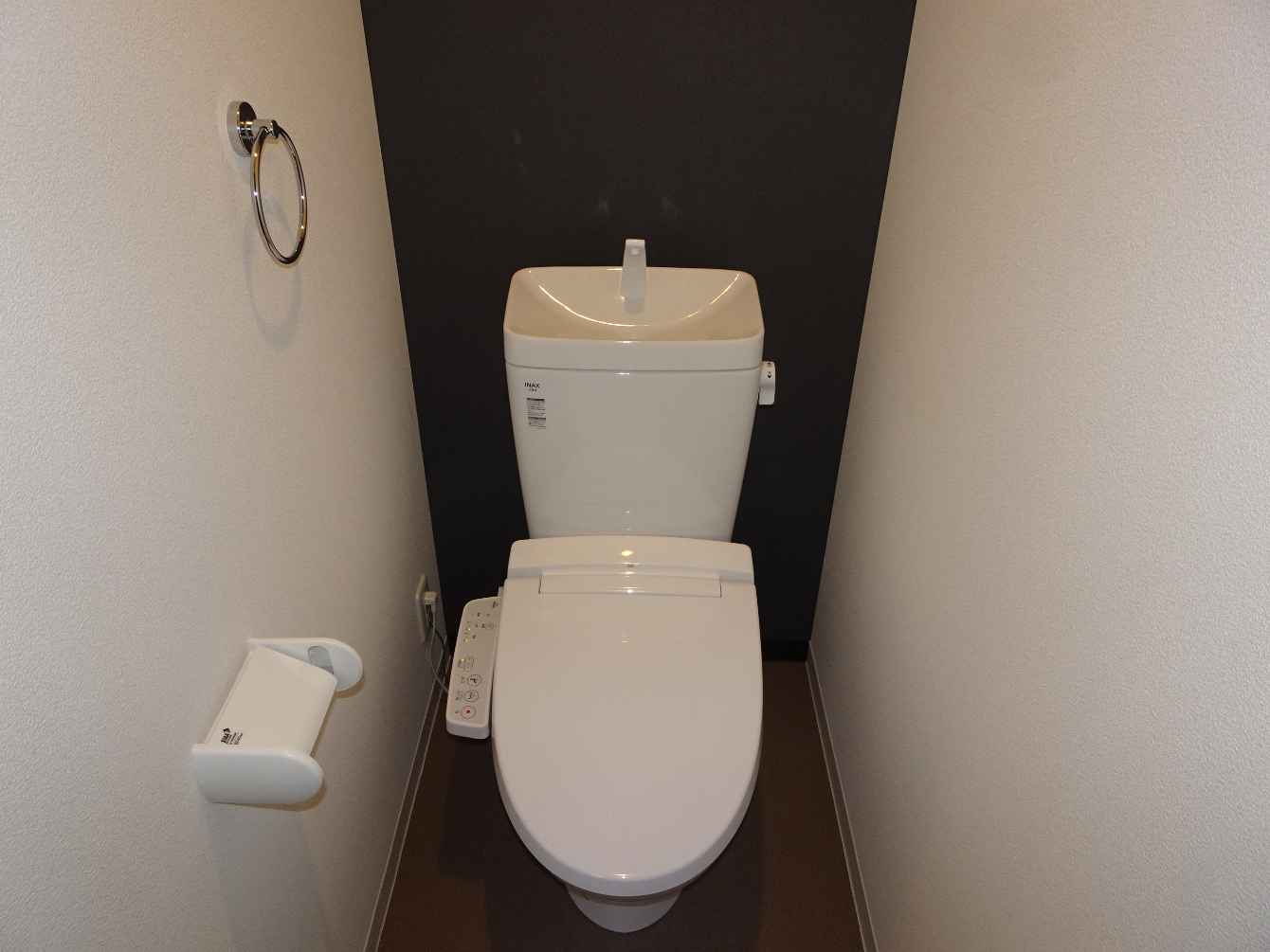 トイレ　同施工会社イメージ！