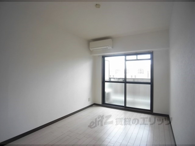 居室・リビング　居室