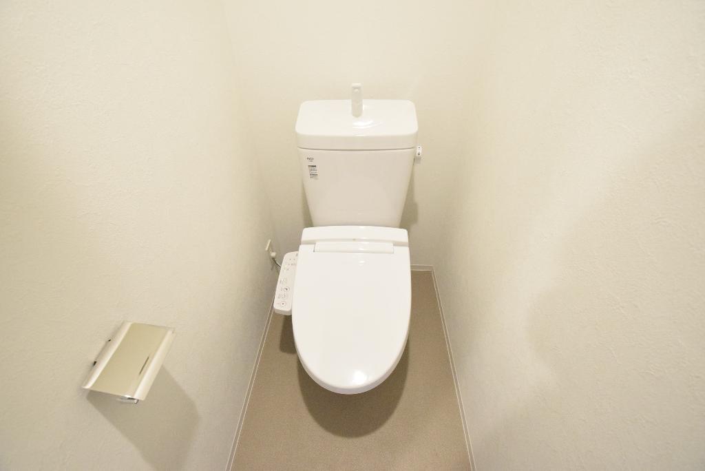 トイレ　シャワー付トイレ