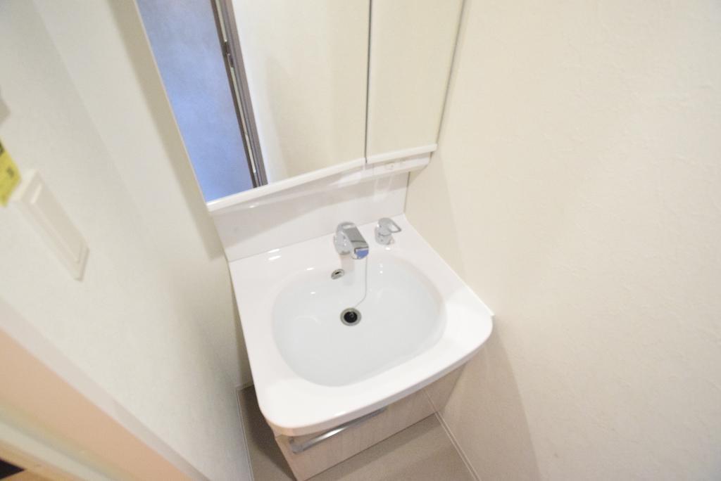 洗面設備　洗髪洗面化粧台