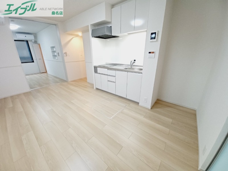 居室・リビング　同型反転タイプです。