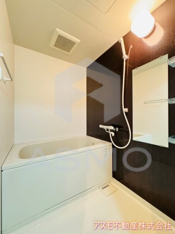 バス・シャワールーム　同マンション別部屋　参考写真