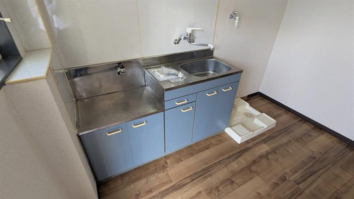 キッチン　青色がかわいいキッチンです