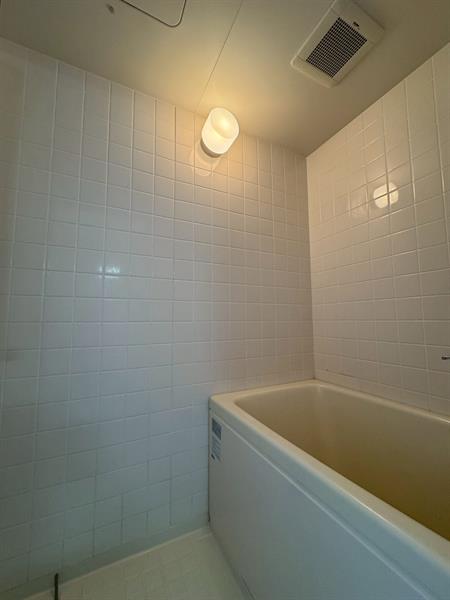 バス・シャワールーム　お風呂です