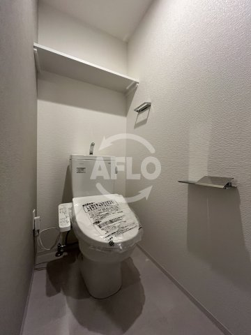 トイレ　ファーストフィオーレ江坂ラディール　トイレ