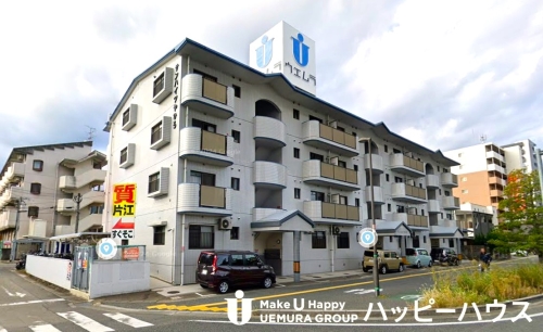 建物外観　平成１６年ビル改修工事済み。