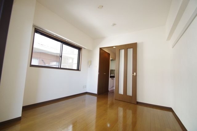 居室・リビング　★明るいリビング★