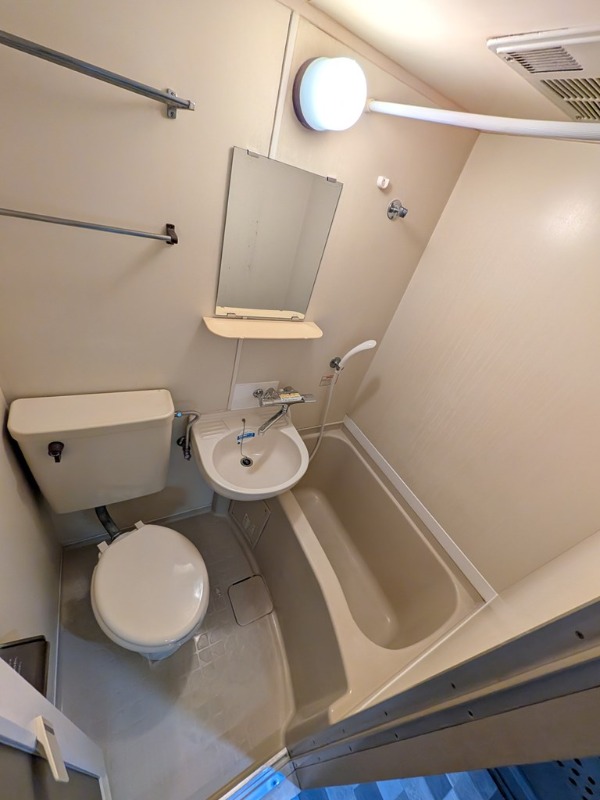 バス・シャワールーム