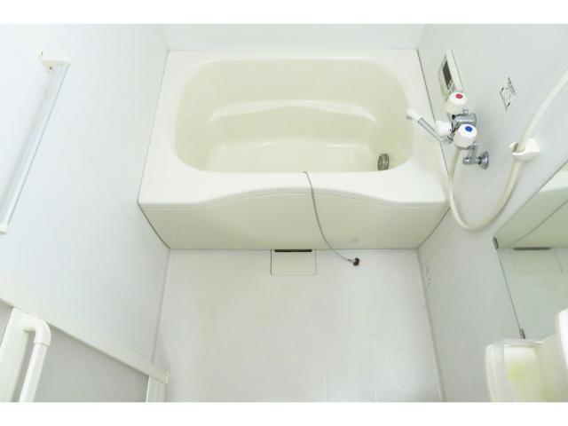 バス・シャワールーム　浴室追炊き付き