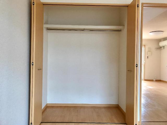 収納　洋室クローゼット