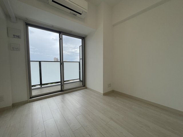 居室・リビング　こちらのリビングで趣味の時間をお楽しみください