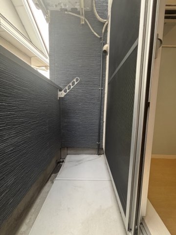 バルコニー　お洗濯にも便利なバルコニー付き