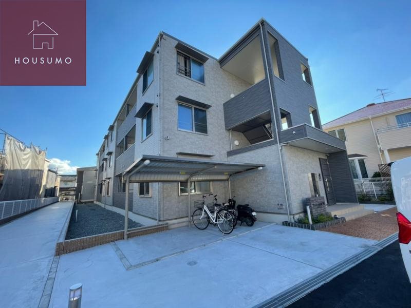 建物外観　落ち着いた雰囲気の外観です