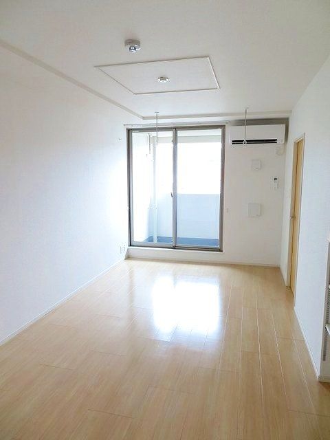 居室・リビング　★お部屋探しは株式会社タウンハウジング東京まで★