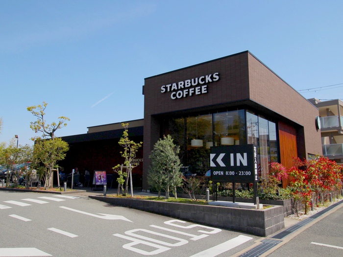 飲食店　スターバックス コーヒー吹田山田店（飲食店）まで627m