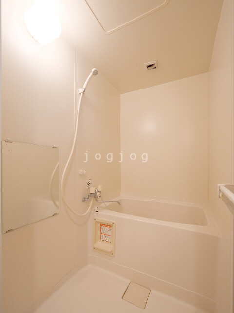 バス・シャワールーム　ゆったりサイズ！