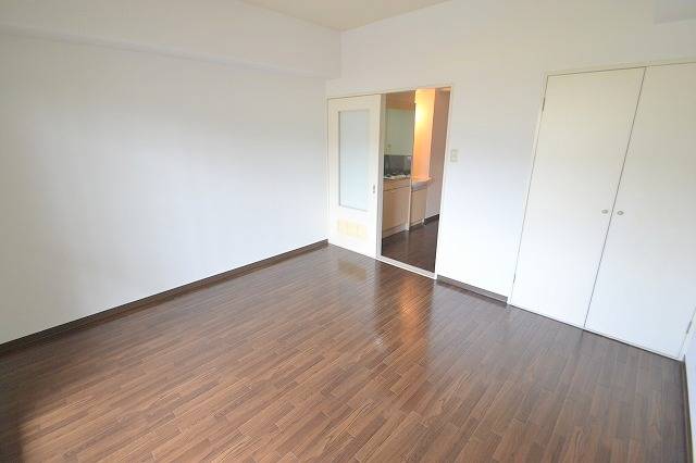 居室・リビング　※別号室参考写真