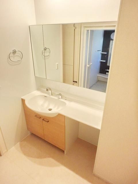 洗面設備　★独立洗面脱衣所（洗髪洗面化粧台）★