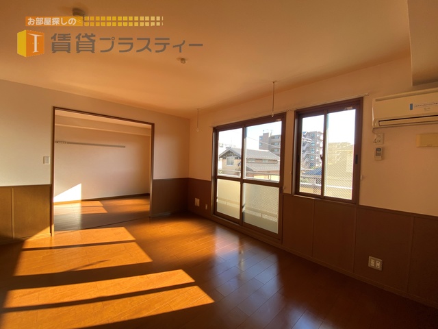 居室・リビング　余裕たっぷりのリビング