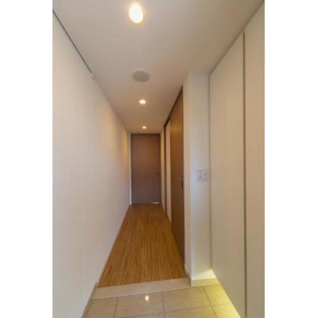 玄関　※写真は同タイプ住戸です。