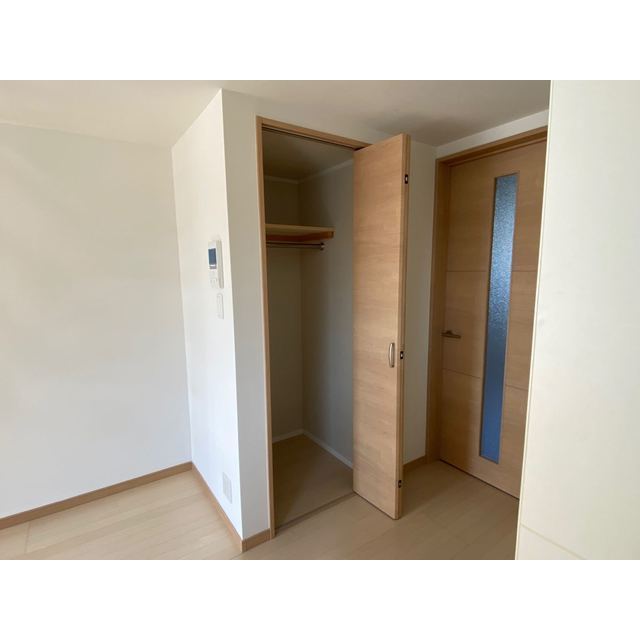 収納　内装は落ち着いています