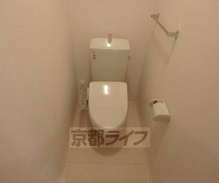 トイレ　ウォシュレット付きトイレです。