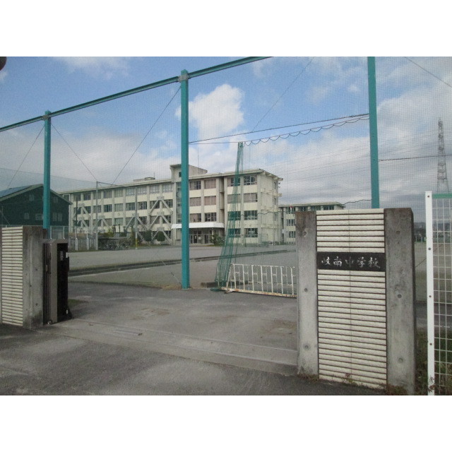 中学校　岐南中学校（岐南）（中学校）まで2150m