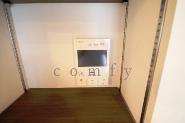 セキュリティ　モニター付きインターホン