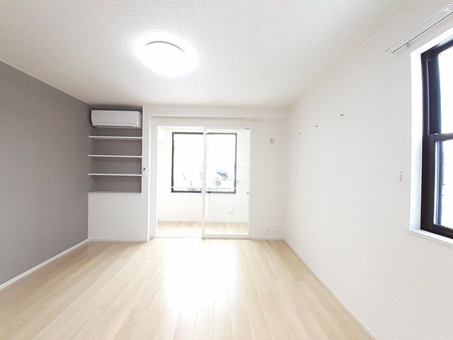 居室・リビング　おしゃれな居間です