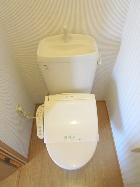 トイレ　☆温水洗浄便座☆