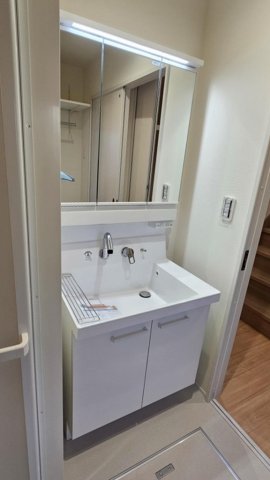 洗面設備　身支度に便利な洗面台♪