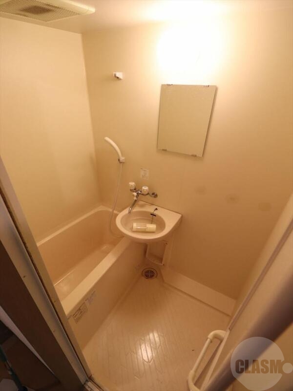 バス・シャワールーム　バスルーム