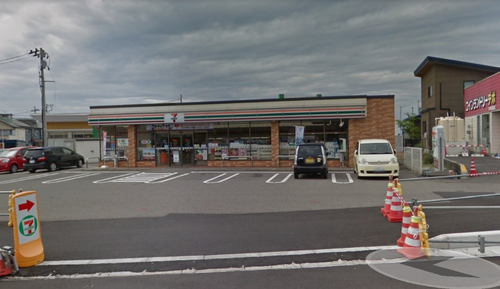 コンビニ　セブンイレブン 新潟本馬越店（コンビニ）まで181m