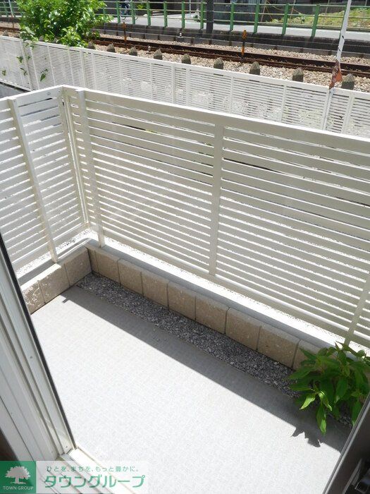 バルコニー　同建物別号室別汰タイプ参考写真