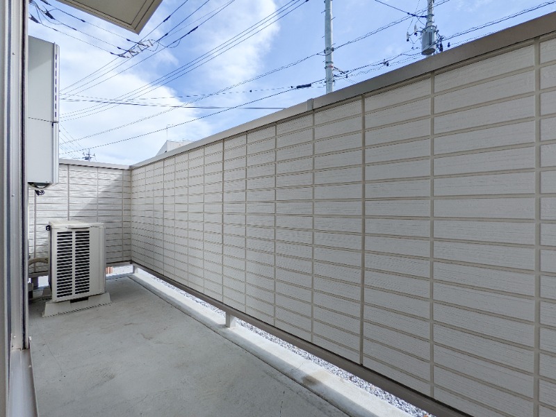 バルコニー　図面と現状に相違がある場合には現状を優先