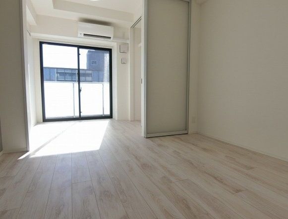 居室・リビング　☆明るい居室☆