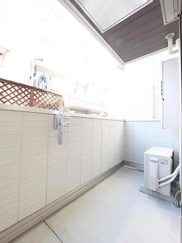 バルコニー　バルコニー