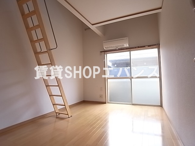 居室・リビング　使いやすい居間です