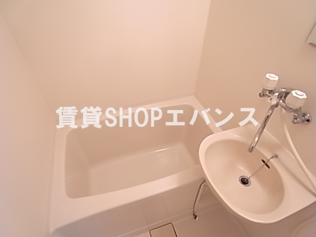 バス・シャワールーム　お風呂です