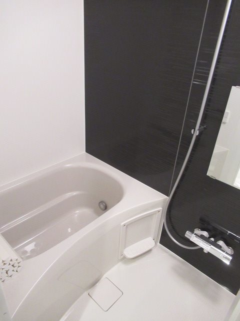 バス・シャワールーム　バスルーム