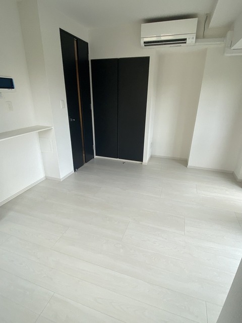 居室・リビング　室内