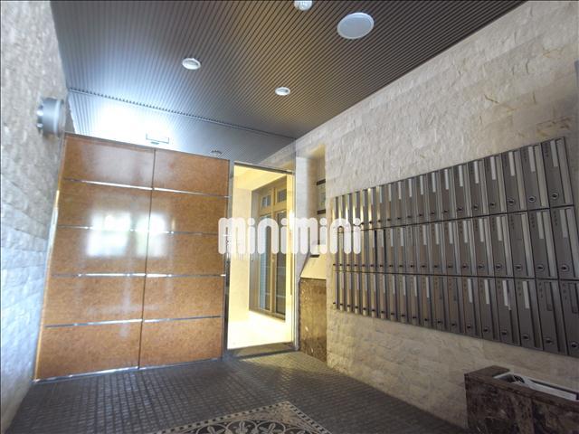 エントランス　華やかなエントランスです