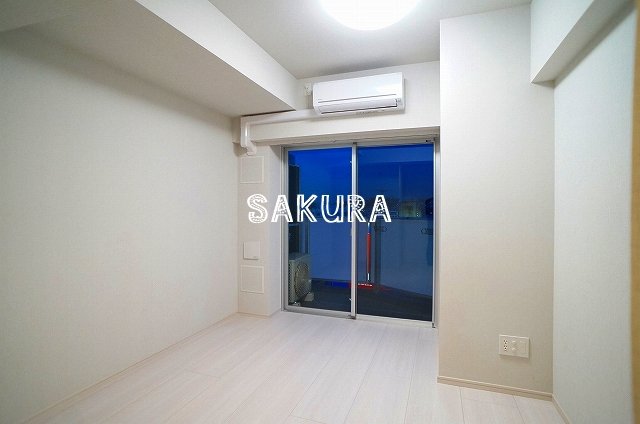 居室・リビング　使いやすい形の為、レイアウトを楽しめます♪