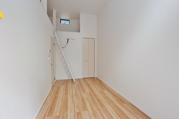 居室・リビング　★洋室6.5帖★