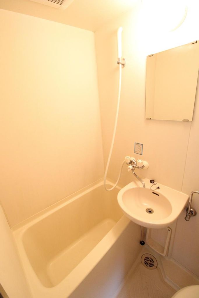 バス・シャワールーム　バス