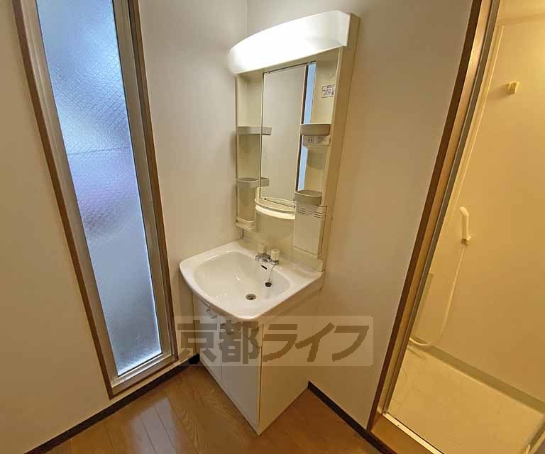 洗面設備　独立洗面台です。