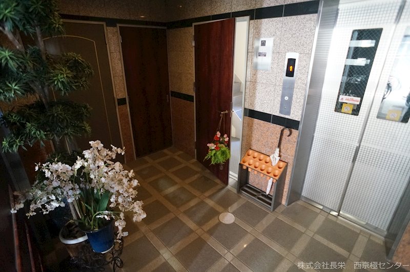 その他共有部分　エレベーター完備★