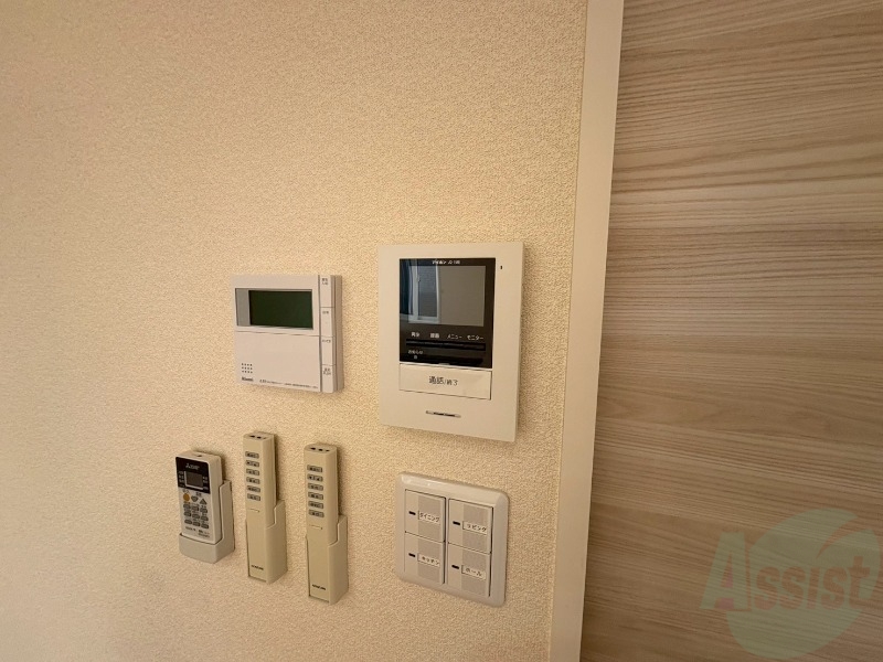セキュリティ　ＴＶモニター付インターホンです。来客者の顔が見えるので安心！