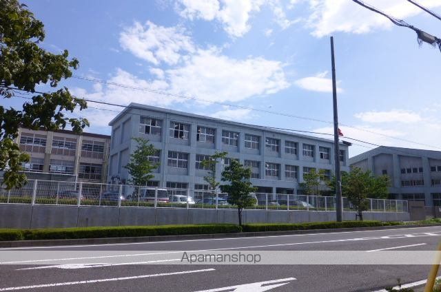 中学校　静岡市立清水第三中学校（中学校）まで474m