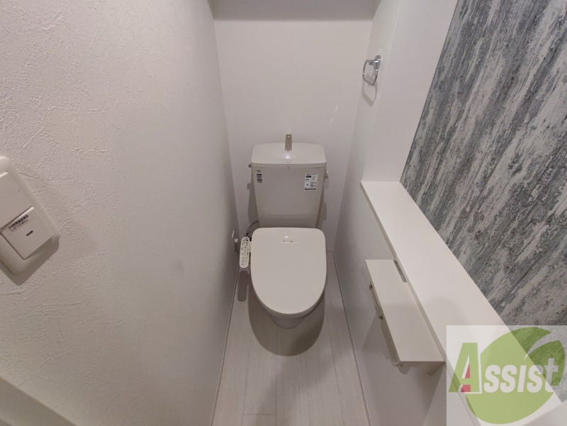 トイレ　こちらはトイレです。清潔感があり、安心して使用できます。